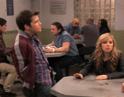 msquartermaine:  Oh icarly… How are you rated G?