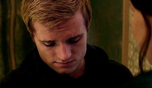 zoooooeyy:“My name is Peeta Mellark I’m from District 12. My name is Peeta Mellark I’m from District