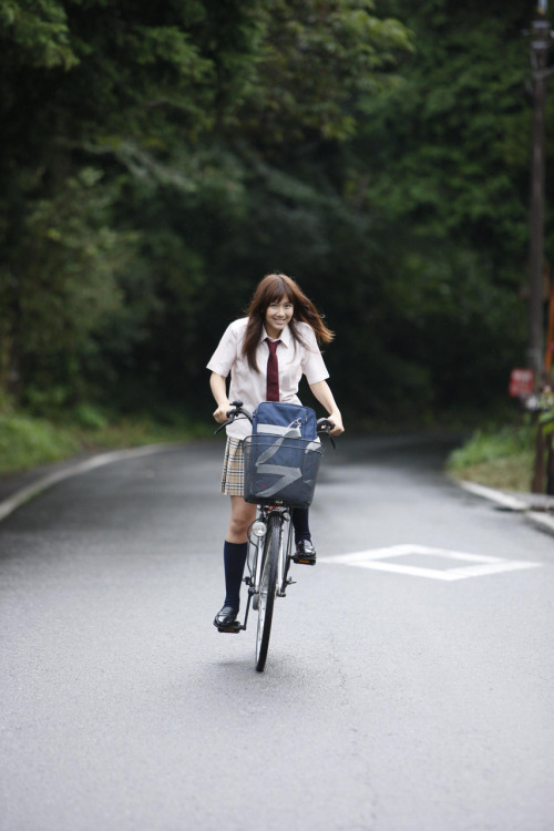Way To School - Chisato Okai (岡井千聖)