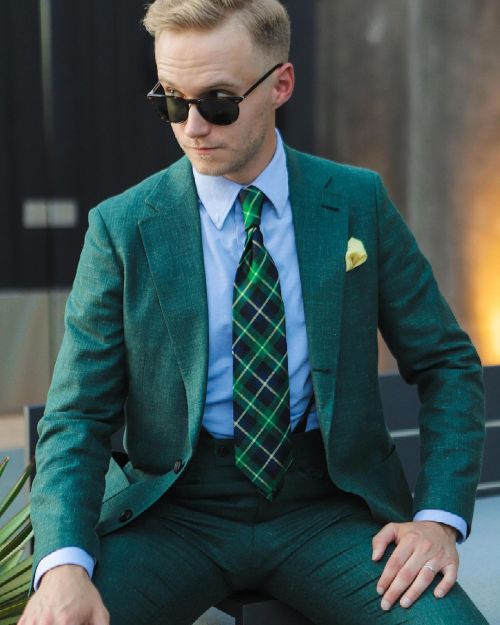 So you have a blue suit, black suit, gray suit, and a tan suit. What’s the next color? Try green. We