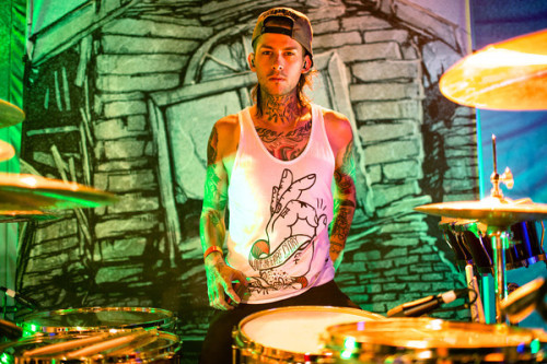 bandseverywhere:   By Adam Elmakias 