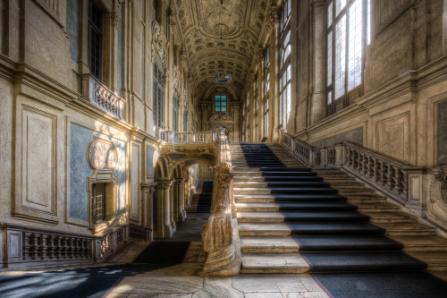 livesunique:Palazzo Madama, Turin, Italy,Photography by  Bluestardrop 