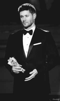 proudidjit:and for a moment, i could pretend jensen ackles is accepting an award he has just won and truly deserves