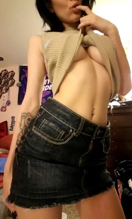 babyygoth:  Why am I such a mess?  Patreon/Wishlist porn pictures