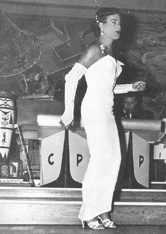 vintagetg:  Vintage Tgirl - fb fan page (here), tumblr (here) 