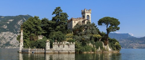 allthingseurope:Lake Iseo, Italy (by Maierpic)