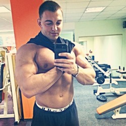 GOTTAGETBEEFY
