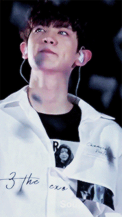 seulgiofmylife:soft chanyeol ♡ ↳ requested by @mochichans​