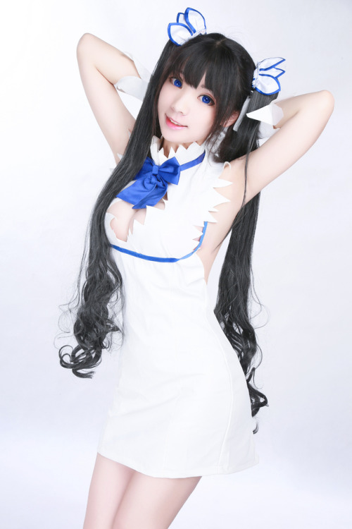 在地下城寻求邂逅是否搞错了什么 赫斯缇雅 cosplay | 半次元-第一中文COS绘画小说社区
