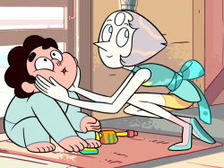 This was Pearl&rsquo;s expression when Garnet said &ldquo;I&rsquo;m confident Pearl is right&rdquo; Also, she&rsquo;s crouched in a very uncomfortable looking position, like her weight is pretty much entirely on the ball of her left foot. I mean, I know