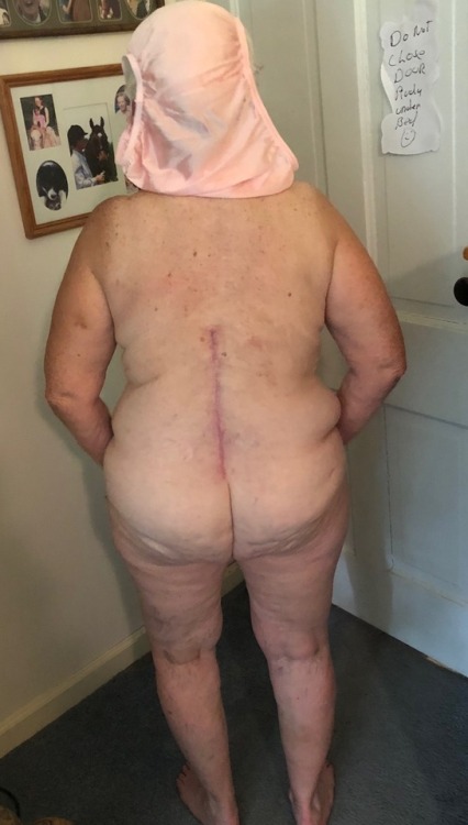matureguy44:some of my friends made marcie put her panties on her head and show off her fat ass,I’m 