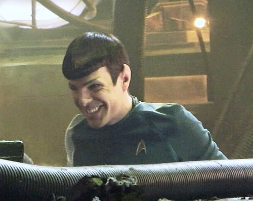 emmagrant01: teroknortailor:  unimodus:  sunfell:  Zachary Quinto (2009) Leonard Nimoy (1966) Pete a