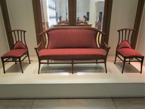Art Nouveau Furniture At TheMuse D'Orsay In Paris