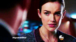 jemmasmmns:  Jemma Simmons in every episode: Agents of SHIELD 1.14 T.A.H.I.T.I.
