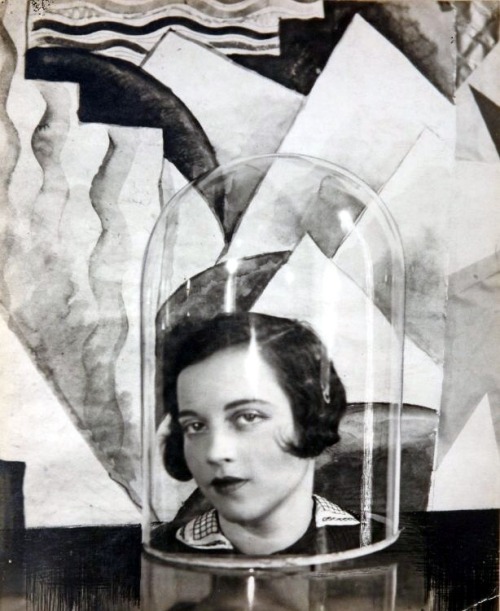 Cecil Beaton - Lady Loughborough Under a