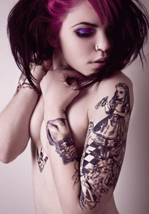 lovelyinkedbabe:  Follow me lovelyinkedbabe.tumblr.com Check out inked girls selfies