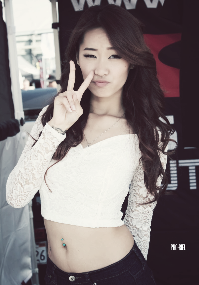 pho-riel:  Elizabeth Tran at Formula Drift Irwindale 2013.   She is so hot