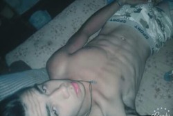 chilenosricosycalientes:  Pendejo, 18 años,