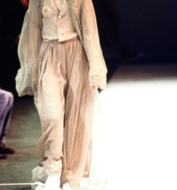 driflloon:   comme des garcons ss94  