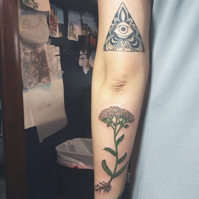 Poppy and babys breath by Noelle at Yarrow Studio in Brooklyn NY  r tattoos