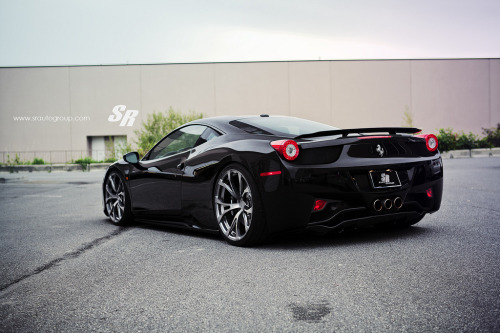 Ferrari 458 Italia PUR RS04.(par srautogroup.com)