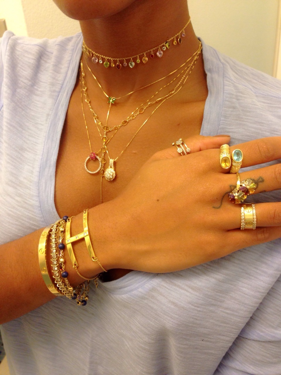 fashionandlouboutins101:  chanelondon:  http://chanelondon.tumblr.com/  XIXI