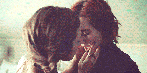 ilikeit-wayhaught:  The way she licks her finger… 😻💦💦