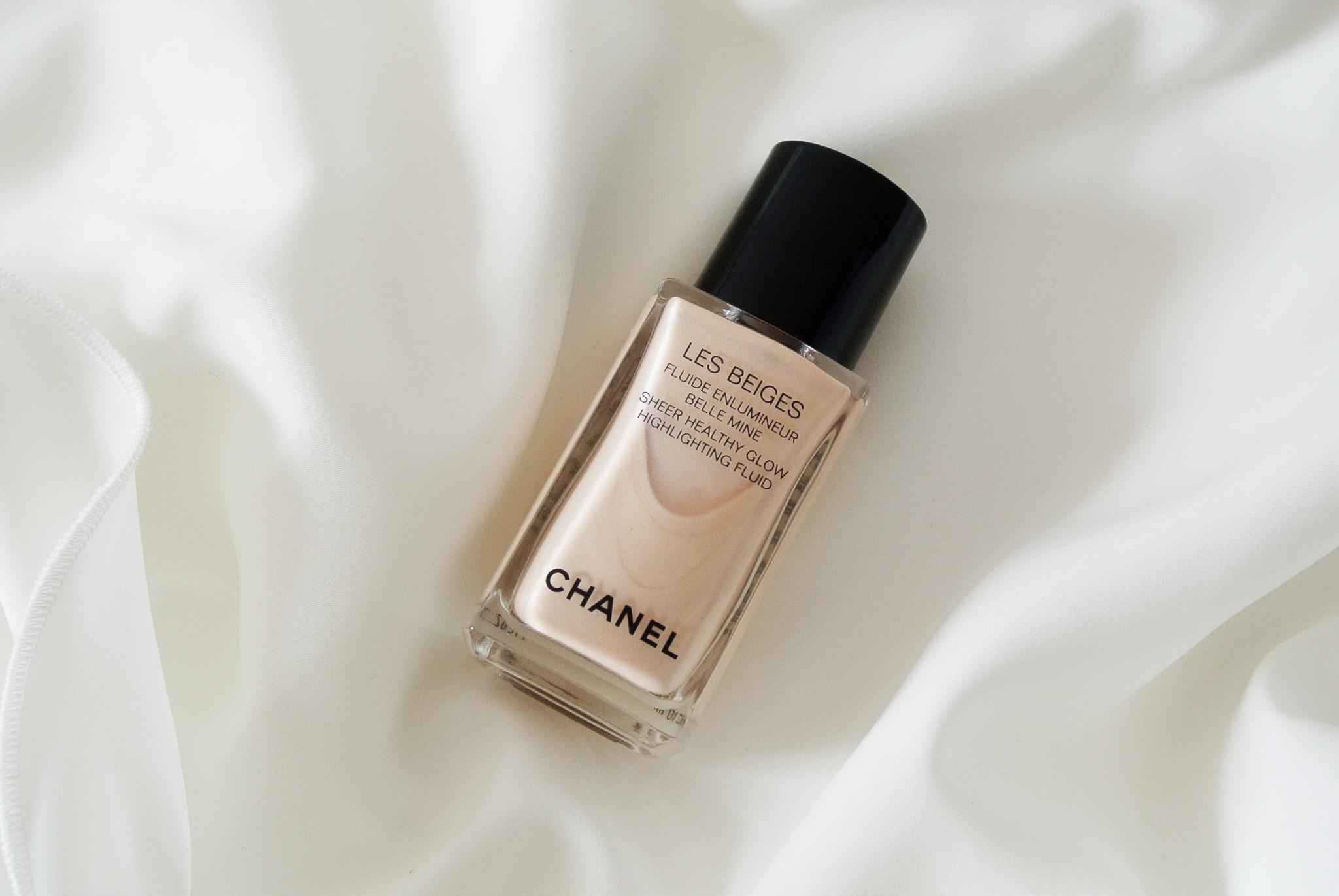 chanel glow highlighter