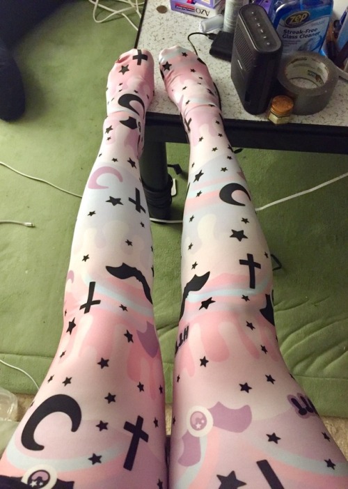 go-to-rakuen:New tights! Thanks @holleyteatime