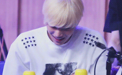 clrao-deactivated20170612:   kai touching his hair and acting stupid and putting