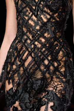 shakespeareanman:  Inspiration for CrossDressing and Feminization …..  Details at Versace Couture FW 2015