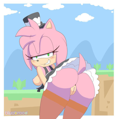 Amy rose in some sexy stockings.