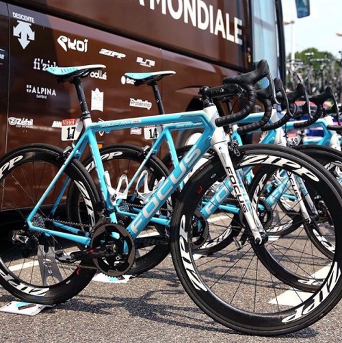 gentlemandomestique: AG2R Wireless Izalco Max Perfection