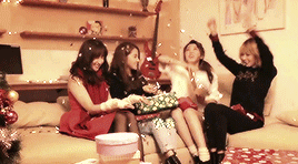 iyokans:  have a very merry girl group christmas! 