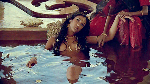 goreanmaster:  roseydoux: Kama Sutra: A Tale of Love (1996) dir. by Mira Nair  .