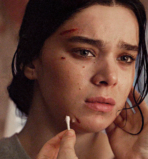 HAILEE STEINFELD As KATE BISHOP Hawkeye | 1.05