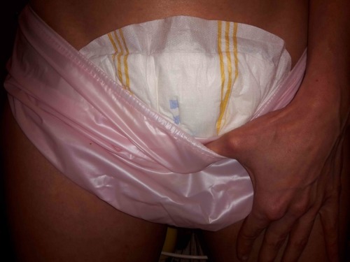 emma-abdl:   My first time in plastic pants with a stuffer (8 pics) I never tried this before and now I really like it :)I’m wearing soft PVC plastic pants, with a Moliform Premium Soft Light stuffer. It was kinda scary peeing just like that, but it