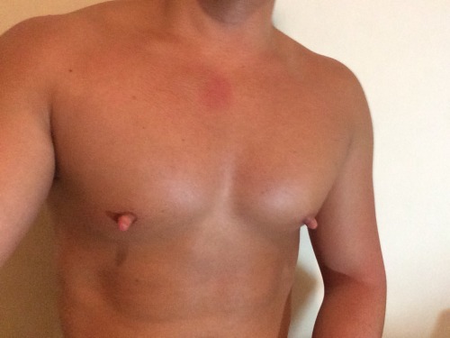wudy-nips:  Pump my nips 20160323