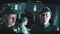 cheesetiano:  Lord Vader choking people who displease him 
