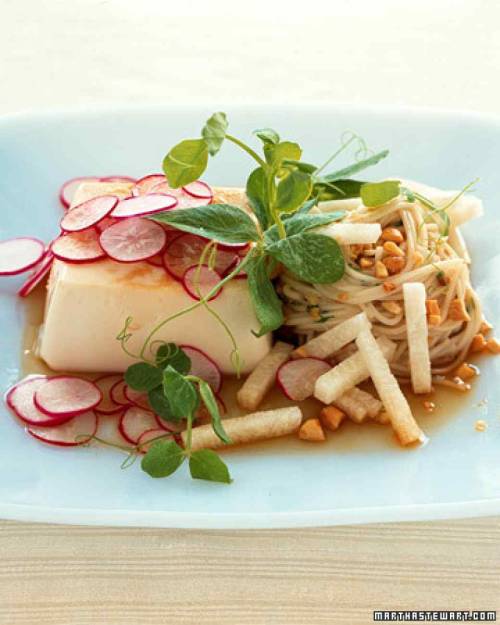 flakey-tart:Marinated Tofu with Cold Peanut NoodlesClick here for the recipe