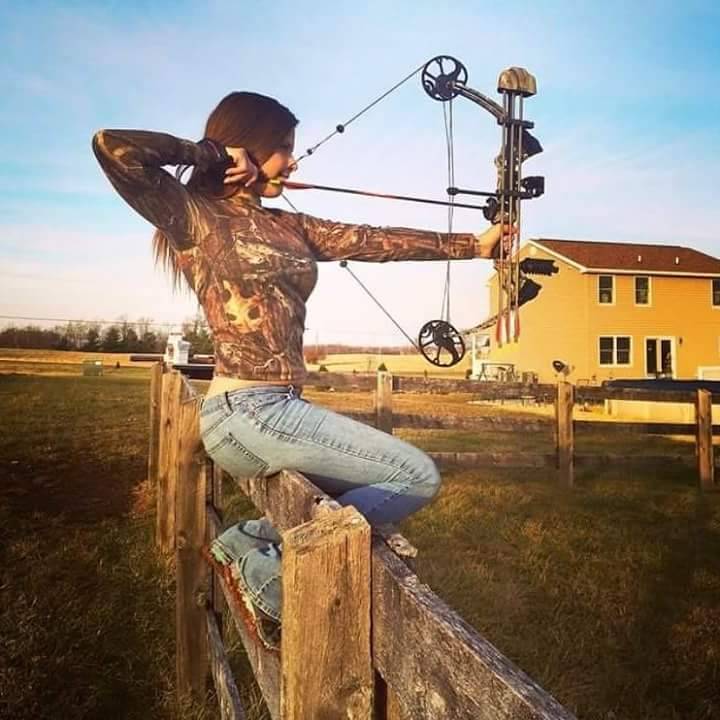 Girls with guns are hot