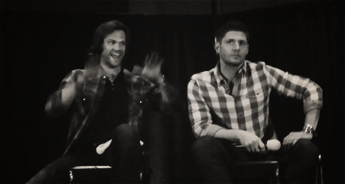pineappledean:  bowlegsintheimpala:  [x]  #jared is actually 7 years old 