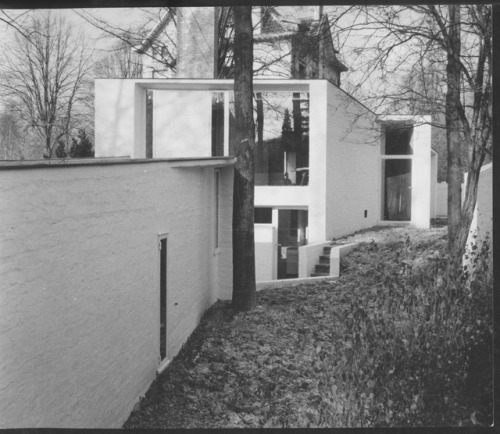 germanpostwarmodern:  House (1958) built for himself in Rhode-Saint-Génèse, Belgium, by Albert Bontridder