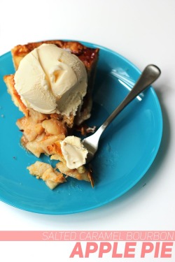 foodffs:  Salted Caramel Bourbon Apple PieReally