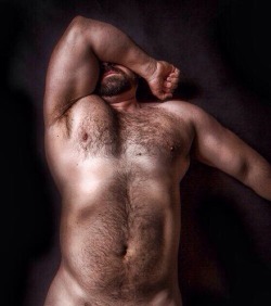 britishmusclecub:  ask 🇬🇧💪🐻 British MuscleCub