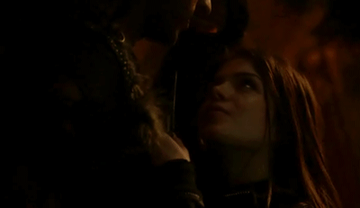imaginebellarke:  Anonymous asked : Top 5 relationships in the 100. Number 5 : Octavia and Lincoln&l