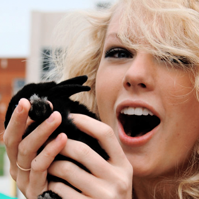upinflamesicon:[requested] taylor swift debut era.