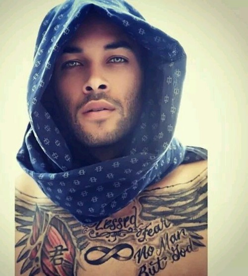 Don Benjamin is so damn gorgeous