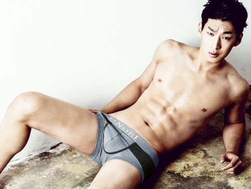 http://gaykoreandude.tumblr.com/post/108221833463