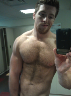 cheezwiz902:  great hairy pecs 